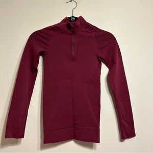 Lululemon Reveal 1/2 Zip Mindful Motion‎ Deep Ruby Size 2
